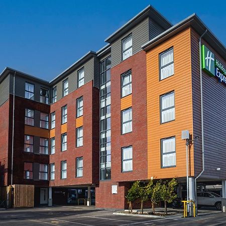 Holiday Inn Express - Fleet By Ihg מראה חיצוני תמונה